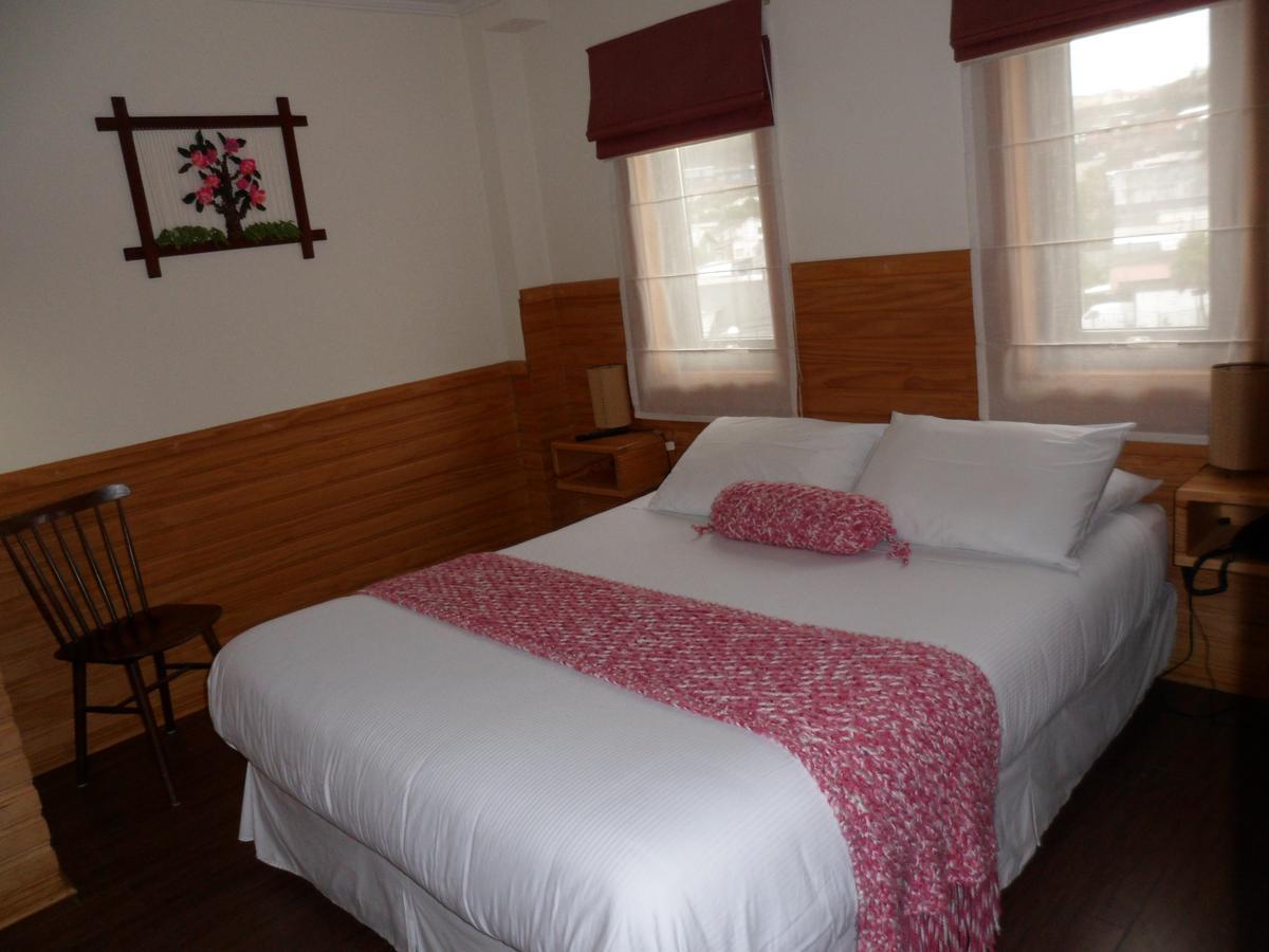 Dein Haus Hotel Y Departamentos Пуэрто-Варас Экстерьер фото